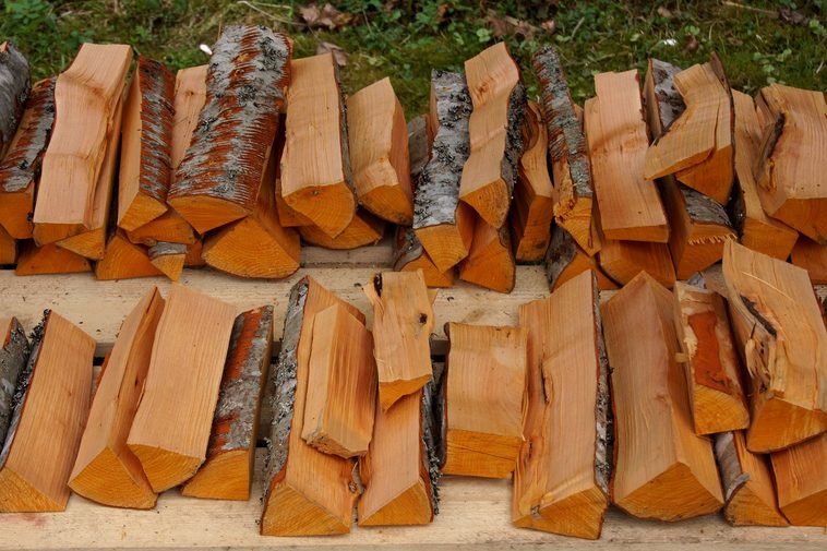 Holzheizung mit pufferspeicher