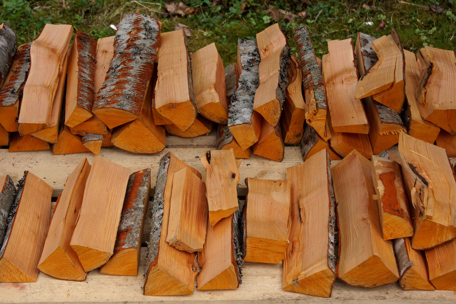 Lernen Sie die verschiedenen Arten von Holzheizungen kennen